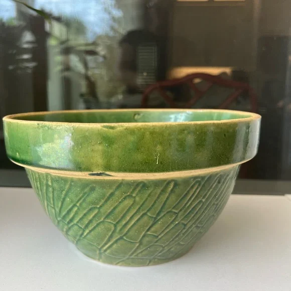 Vintage McCoy Pottery Green Planter - Picture 1 of 5